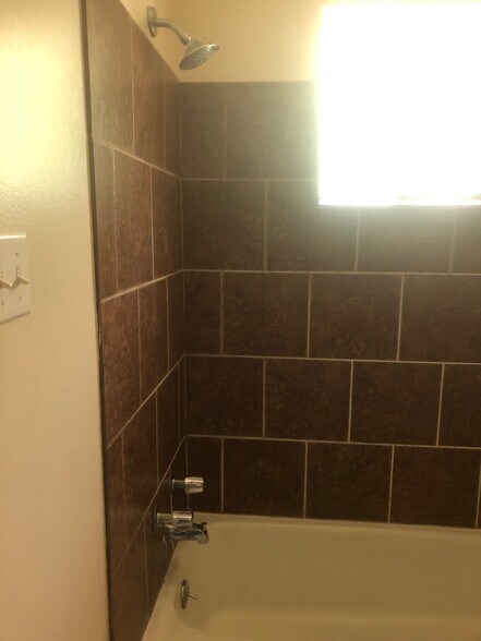 Building Photo - 44068 S Baptist Rd