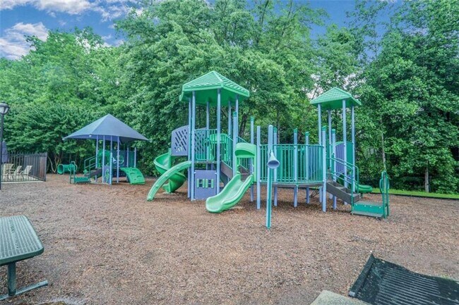 Building Photo - 415 Autry Mill Cir