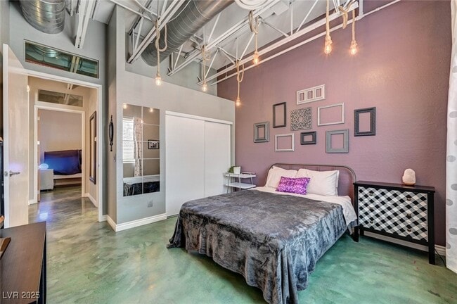 Building Photo - 5096 Thunder River Cir