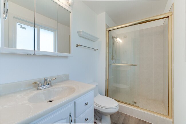 Building Photo - 12225 105th Ave NE