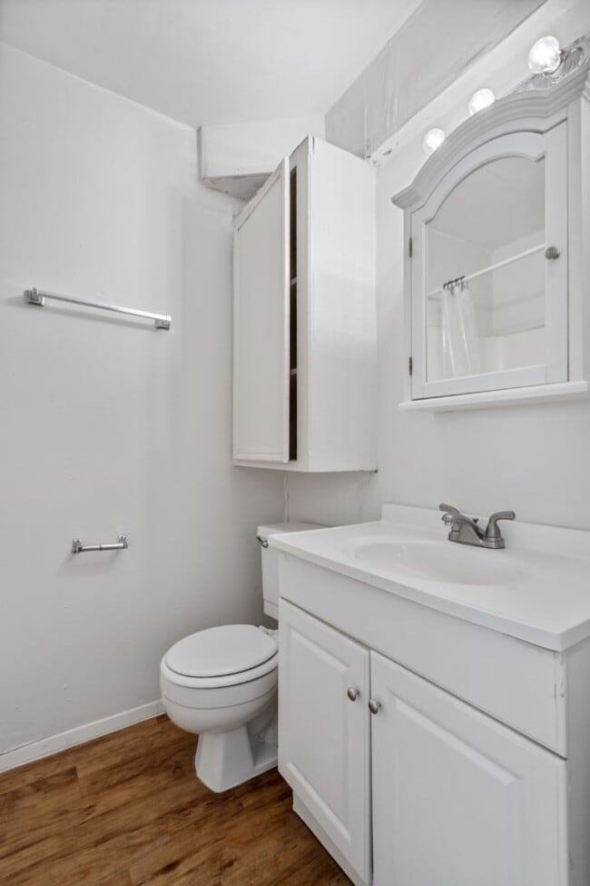 Building Photo - 4105 Speedway, Unit 105