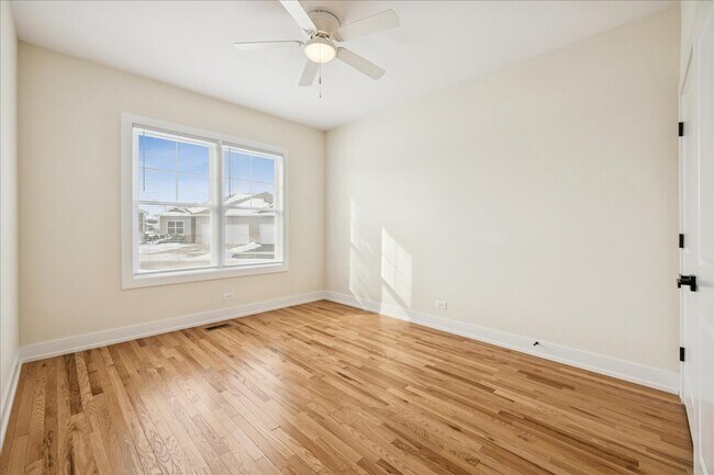 Building Photo - 935 Partridge Cir