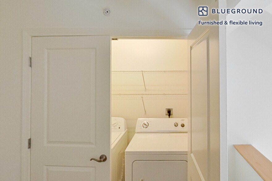 Building Photo - 152 Shipyard Dr