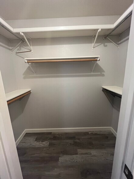 Master Closet - 6160 Denis Ln