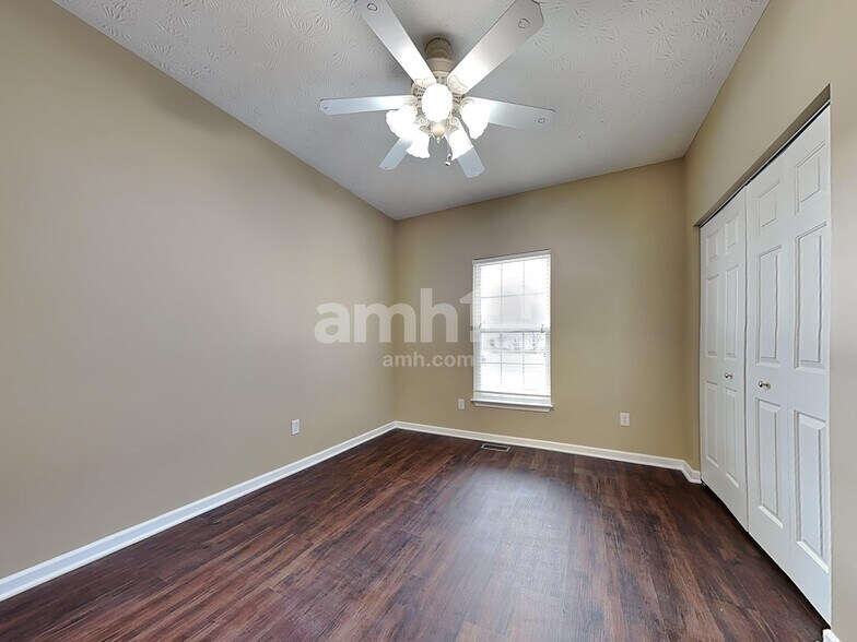 Building Photo - 2561 Rockcastle Ct