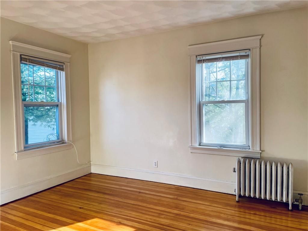 Building Photo - 443 River Ave