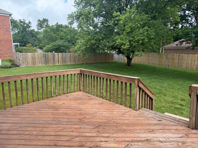 Building Photo - 7033 Northridge Dr