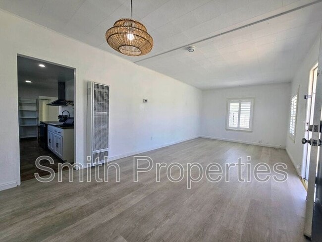 Building Photo - 4550 166th St