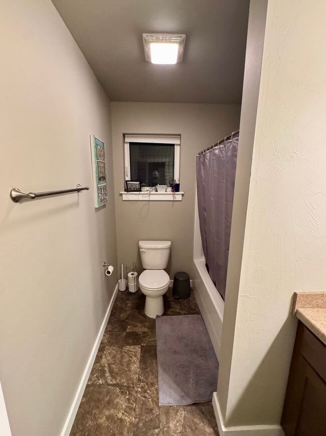 Building Photo - Chic & Comfortable 3-Bed Home in Bozeman’s King Arthur Park