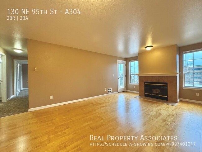 Building Photo - 2 BR/2 Bath Condo Maple Leaf Neighborhood-...