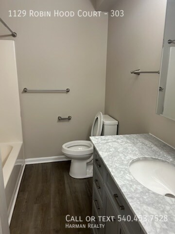 Building Photo - 1129 Robin Hood Ct