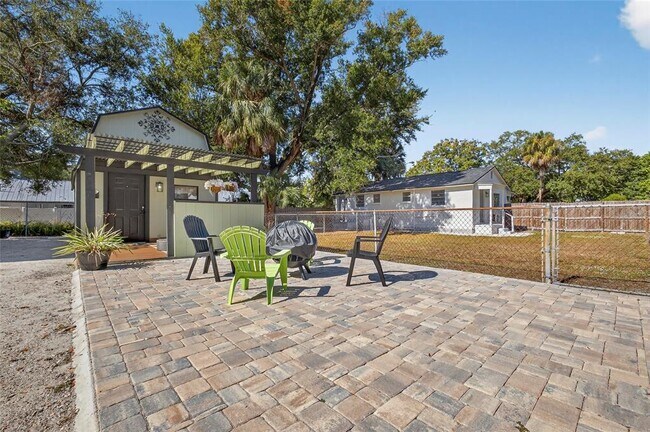 Building Photo - 4214 W Ohio Ave