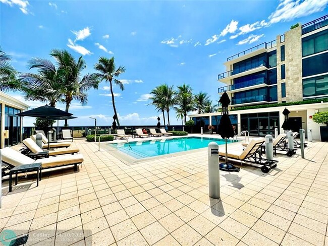 Building Photo - 2101 S Surf Rd