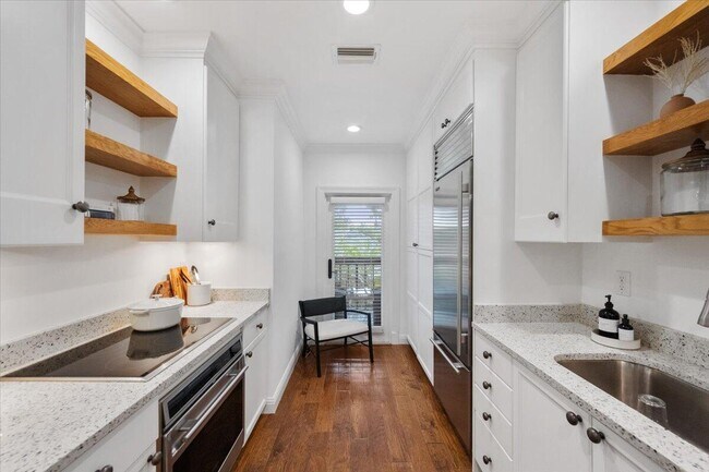 Building Photo - 13230 Polo Club Rd