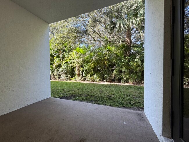 Building Photo - 329 Bella Sol Way