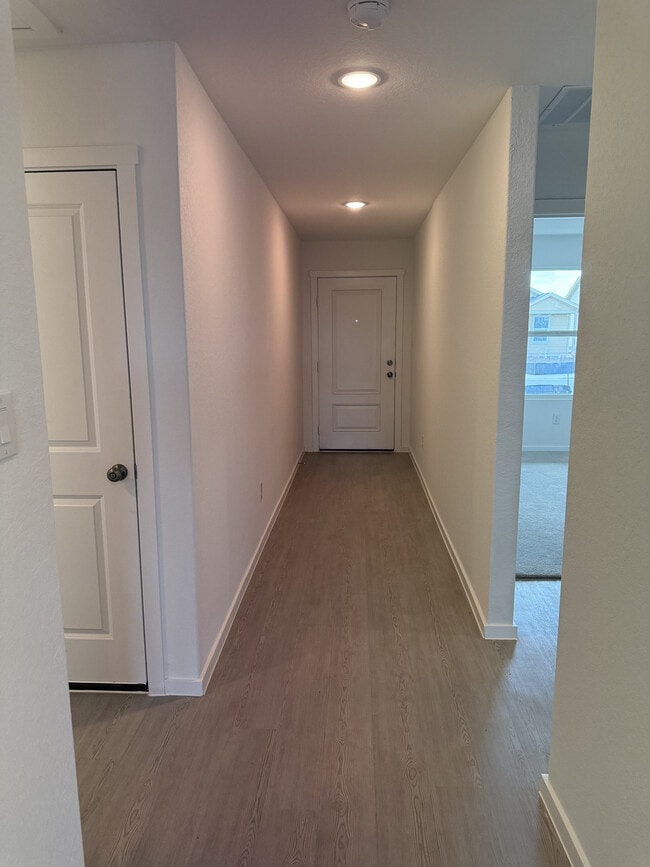 Building Photo - 1836 Wood Warbler Ln