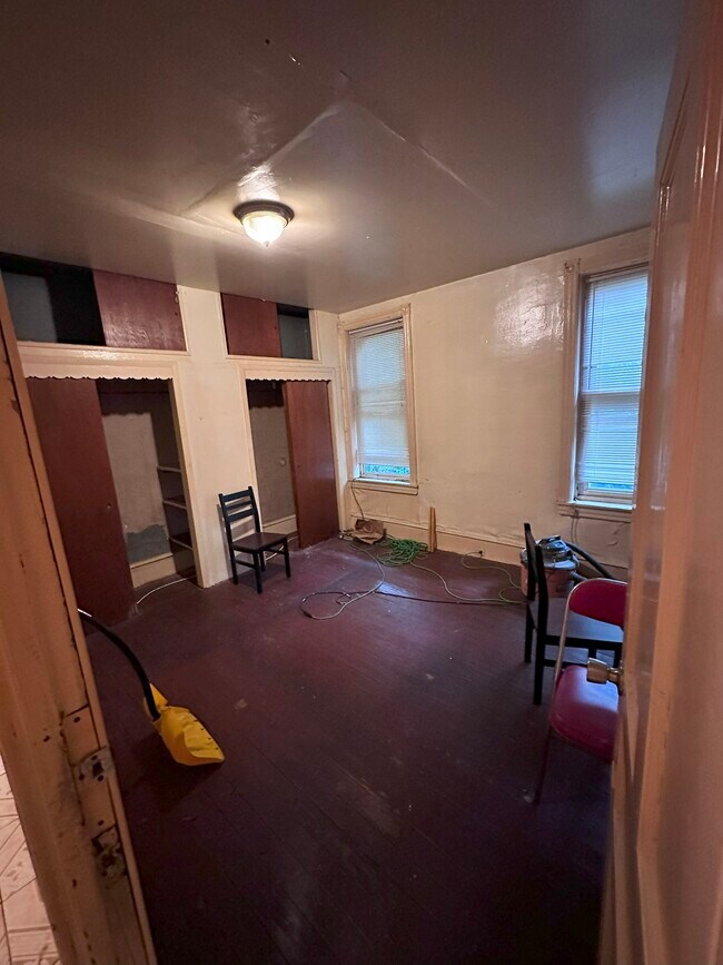 Building Photo - 250 W Olney Ave