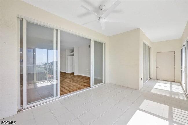 Building Photo - 14819 Laguna Dr