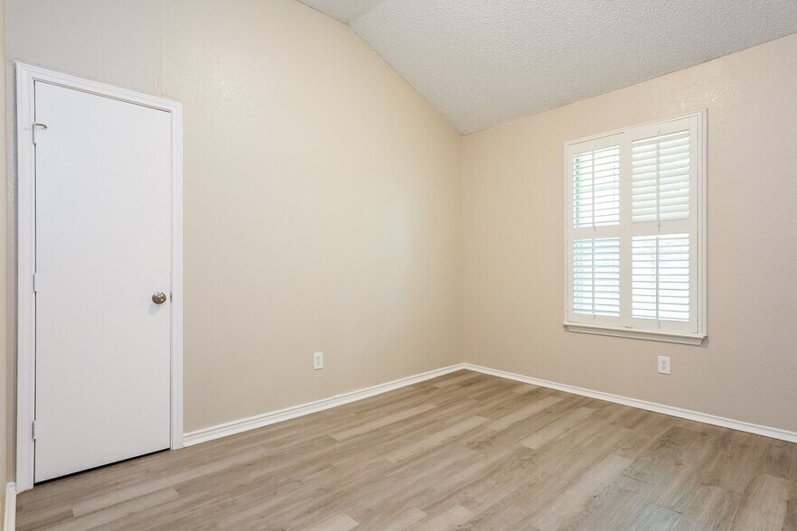 Building Photo - 920 Tennessee Trail