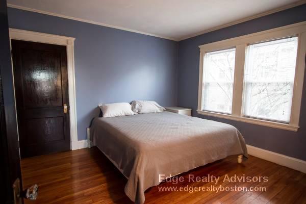 Building Photo - 31 N Crescent Circuit