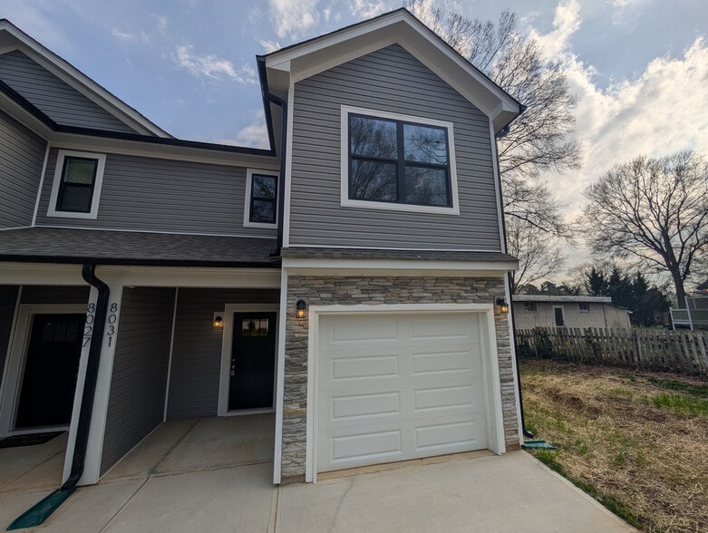 Building Photo - Room in Townhome on Pleasant Grove Rd