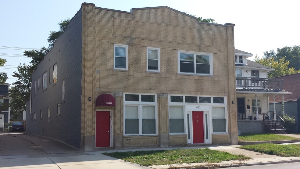 Building Photo - 430 N Washington