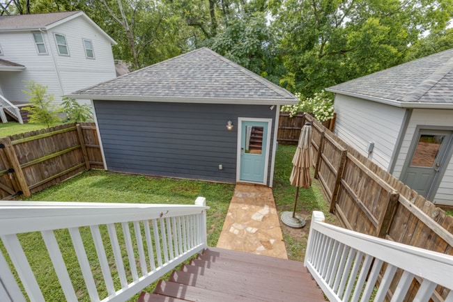 Building Photo - 2405 Chapel Ave