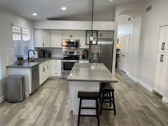 Kitchen - 1882 W Springfield Way