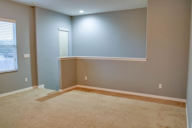 Building Photo - 805 Bainbridge Loop