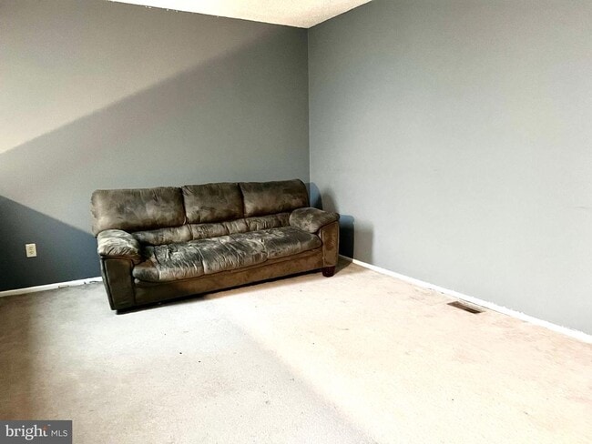 Building Photo - 4204B Aberdeen Dr