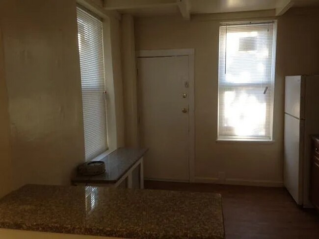 Building Photo - Spacious & Convenient Living in the Heart of Frankford