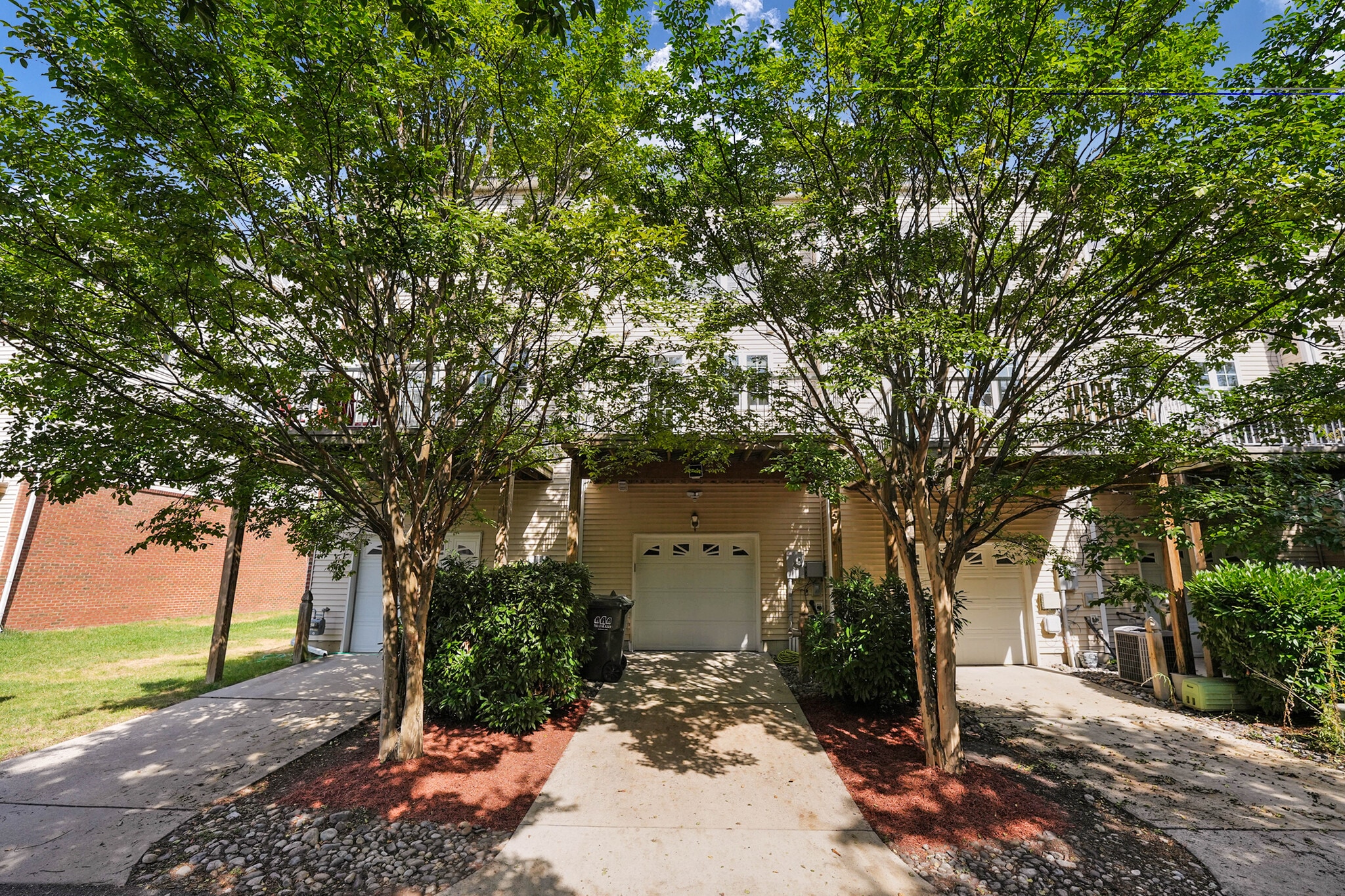 Building Photo - 42657 Homefront Ter