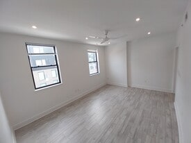 Building Photo - 1169 Hope St