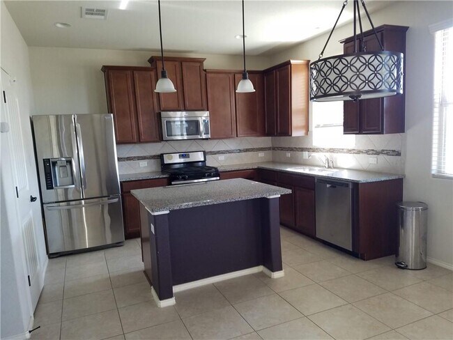 Building Photo - 7317 Highland Bluff Cove