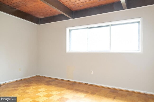Building Photo - 7857 Enola St