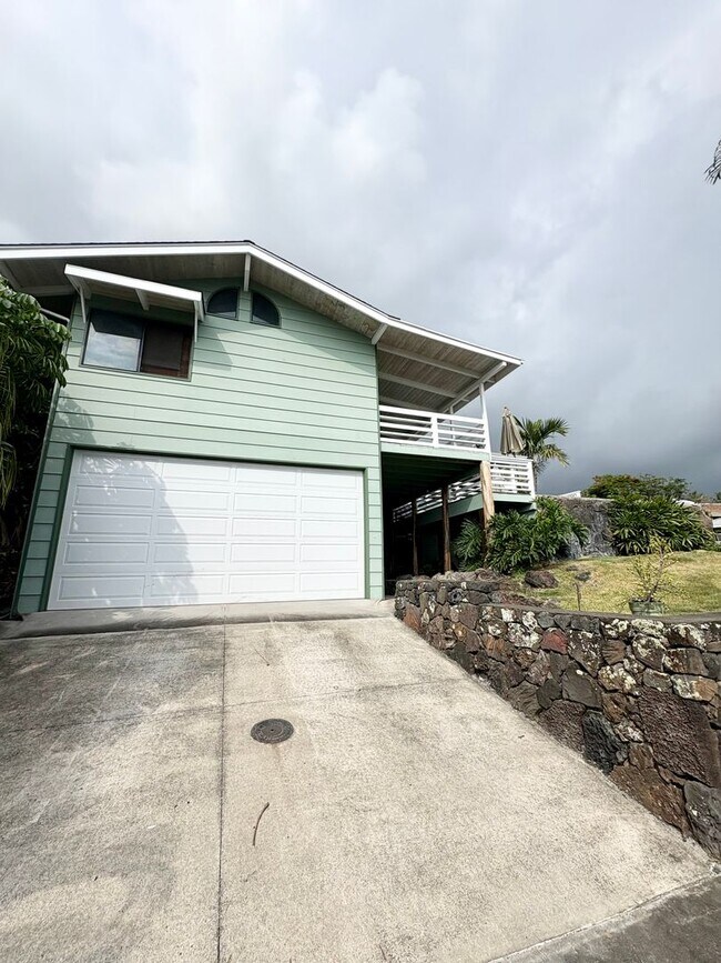 Building Photo - Spacious 3-Bedroom Home with Pool, Office, and 2-Car Garage