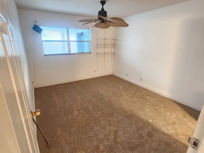 Building Photo - 509 Saxony Dr