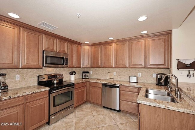 Building Photo - 21320 N 56th St