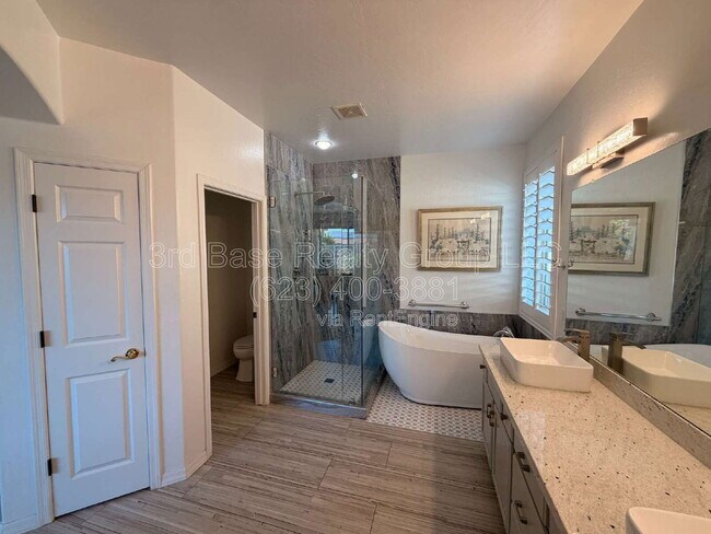 Building Photo - 3033 N 145th Ln