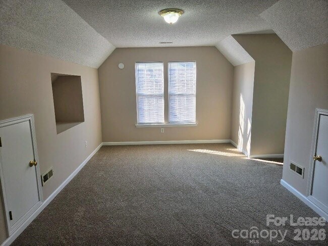 Building Photo - 5325 Timbertop Ln