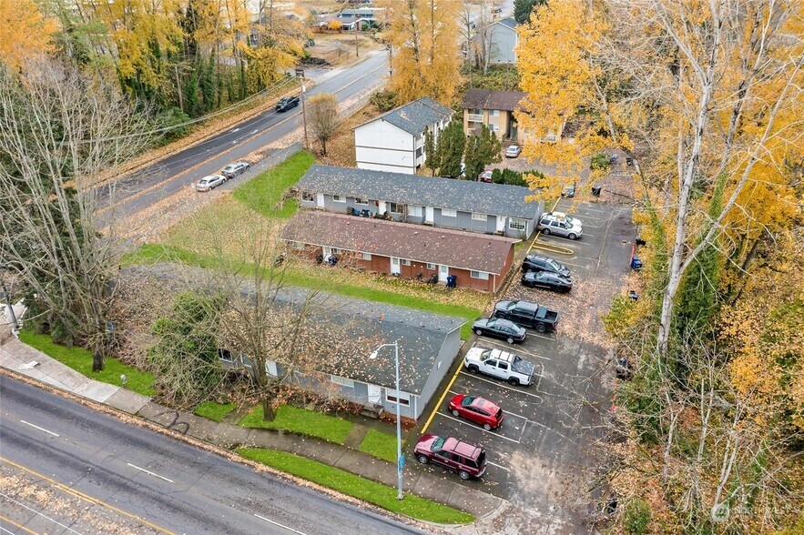 Building Photo - 1521 E 38th St