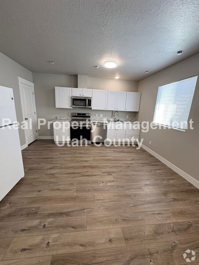 Building Photo - 5378 N Sulley Way