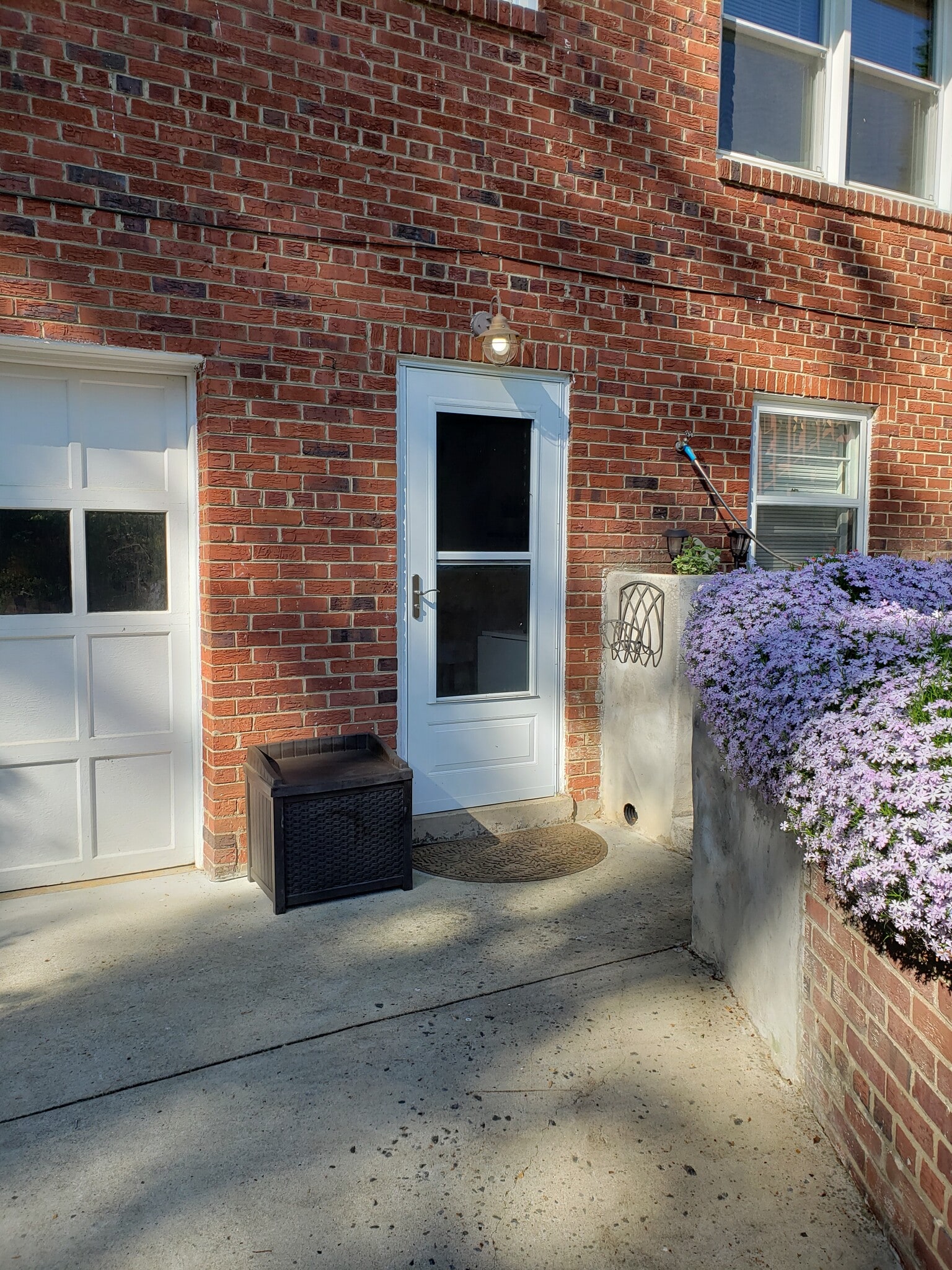 Private entrance and garage storage - 4633 Clark Pl NW