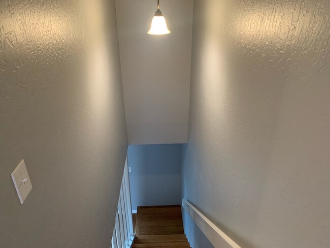 Building Photo - 319 Glenn St