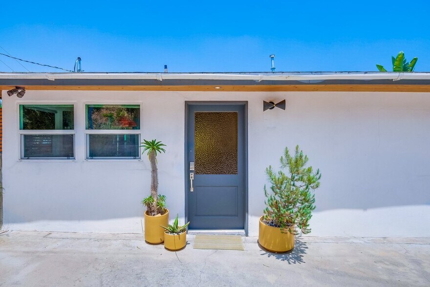 Building Photo - 4523 Tourmaline St