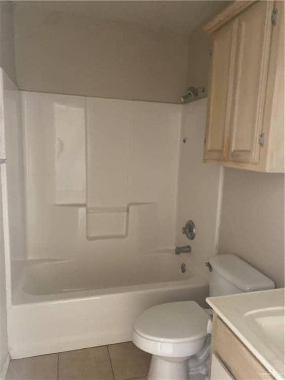 Building Photo - 17 Presidio Dr