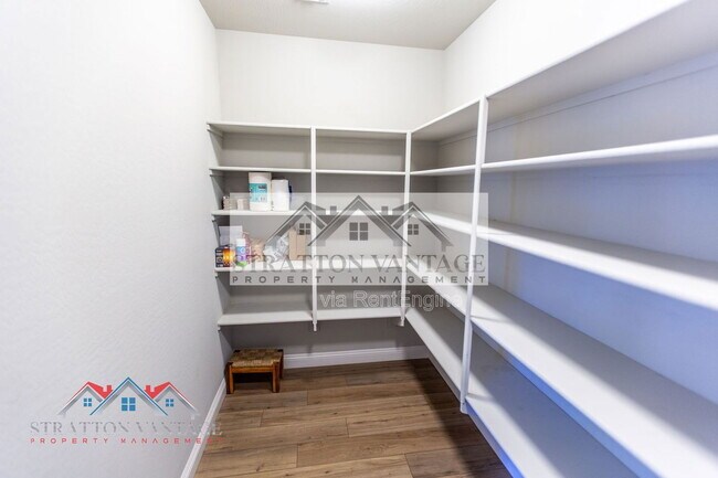 Building Photo - 6629 W Springfield Wy