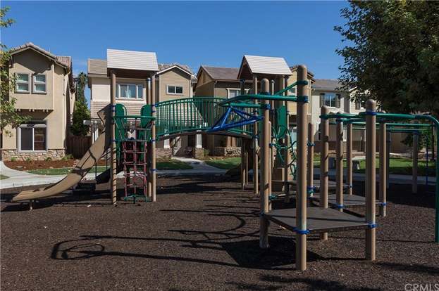 Building Photo - 4959 Camarillo Ln
