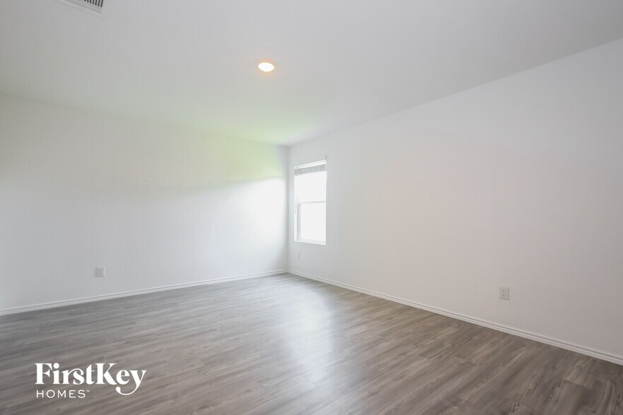 Building Photo - 1923 Morse Way