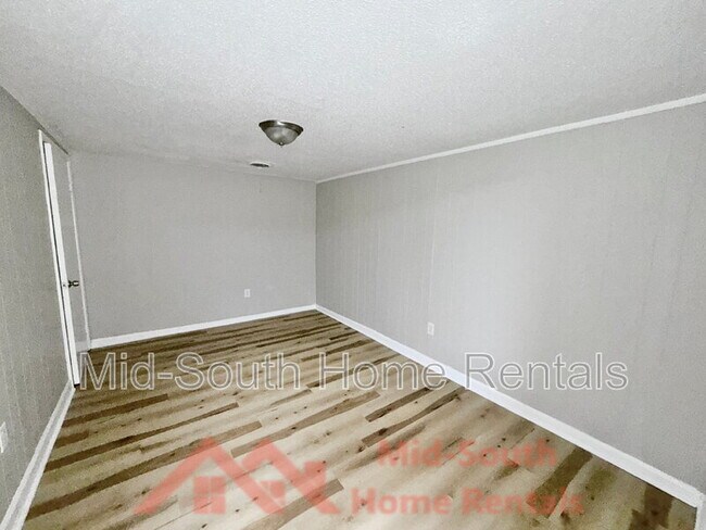 Building Photo - 200 N Tipton St